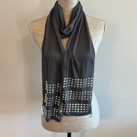 Grey studded scarf. New without tag.  Lightweight - Picture 1 of 4